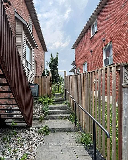 121 Primeau Dr #W/O — Photo 2