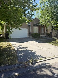 2nd image of 629 S Appaloosa Cir