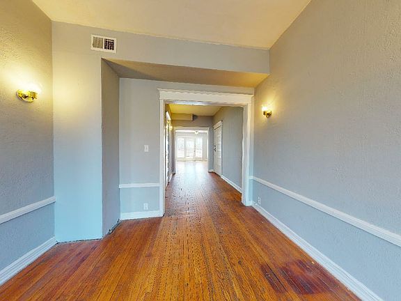 4th image of 112 E 43rd St #116-1W