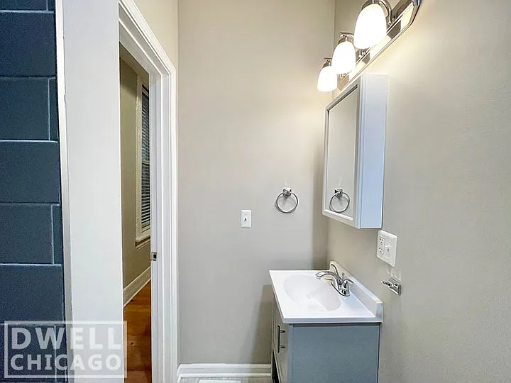 1152 W 17th St #1F — Photo 12