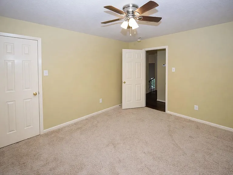 6430 Binalong Dr — Photo 10