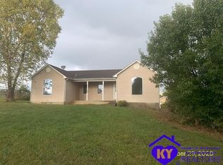 1648 Lawrenceburg Rd, Bloomfield, KY 40008