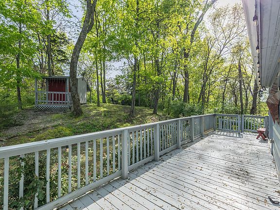 29th image of 1707 Sugar Ridge Rd