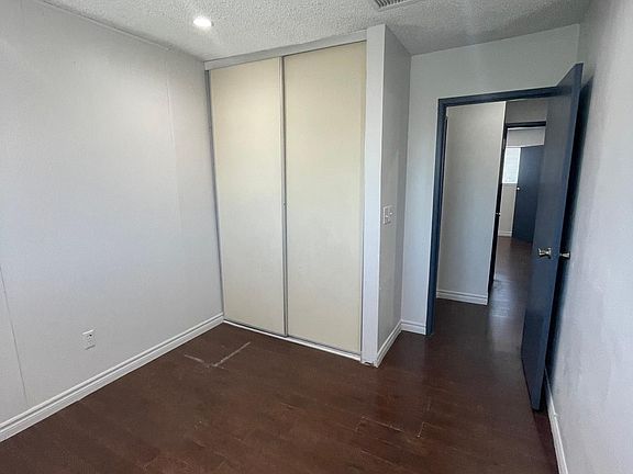 3rd image of 700 E Nelson Ave APT C