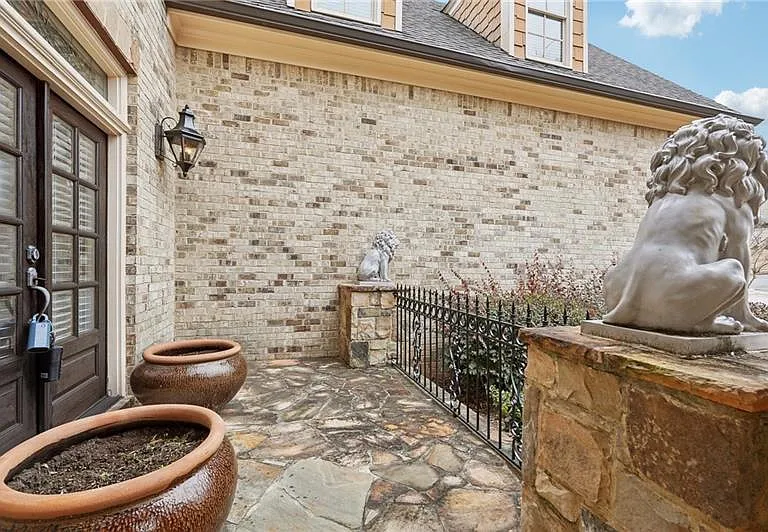 343 Summer Garden Dr — Photo 75