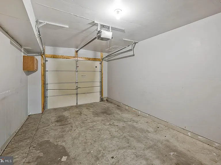 1815 Spanish Oak Ln — Photo 32