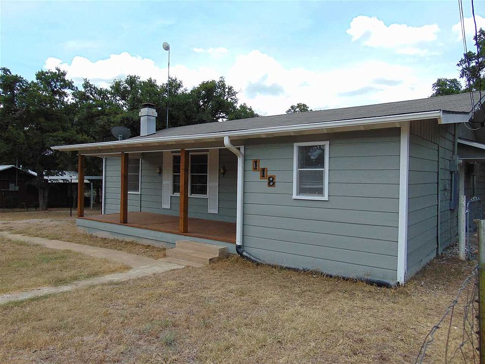 1st image of 118 W Pine Dr