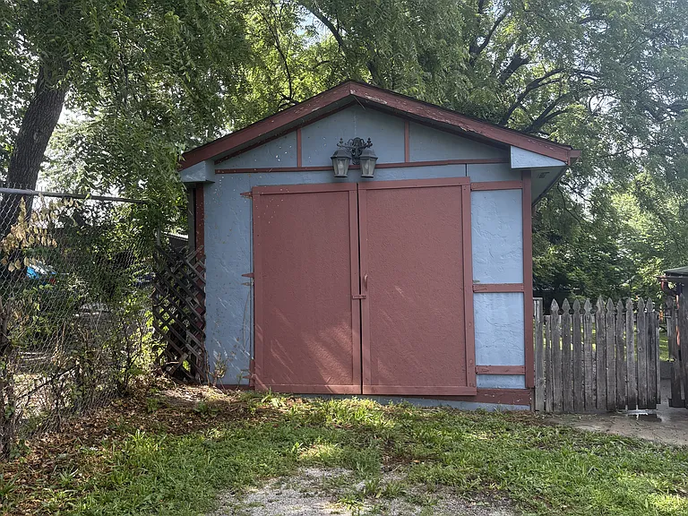 3270 Bell St — Photo 7
