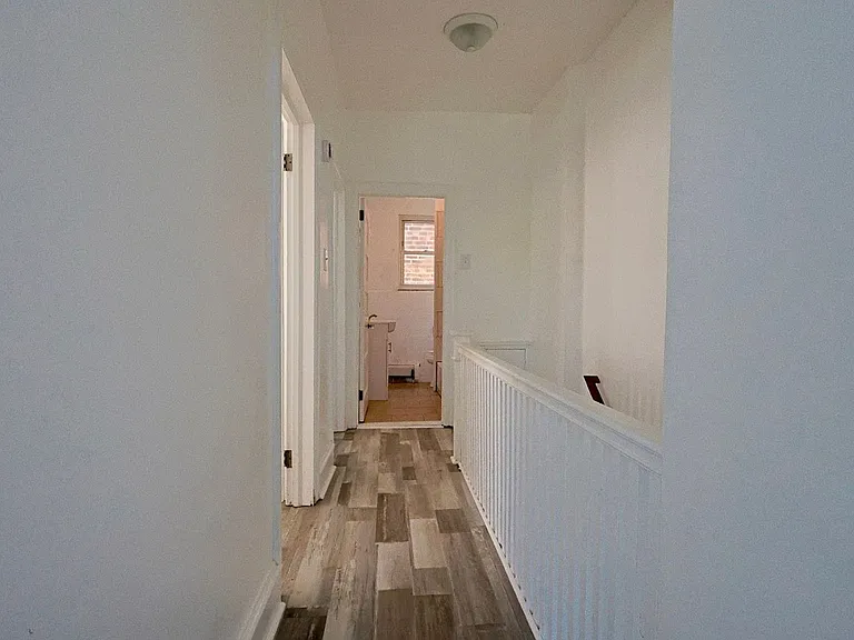 3636 Winchester Ave — Photo 2