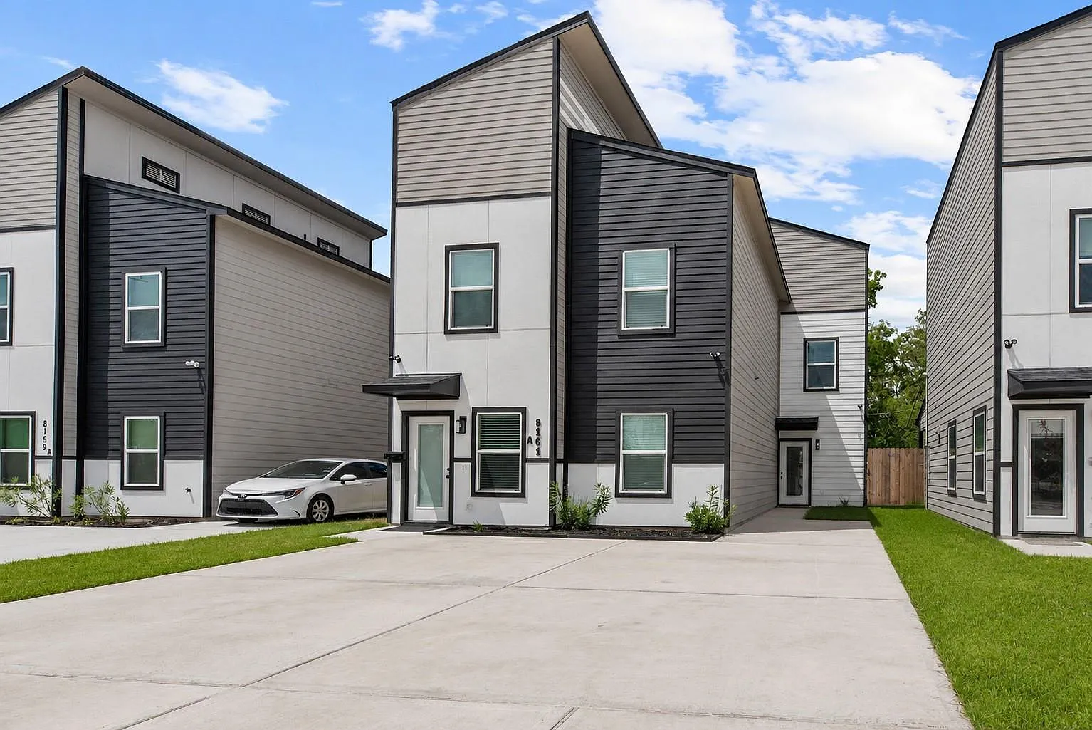 3 bed, 3.0 bath, 1092 sqft, $1,675 — Photo 1