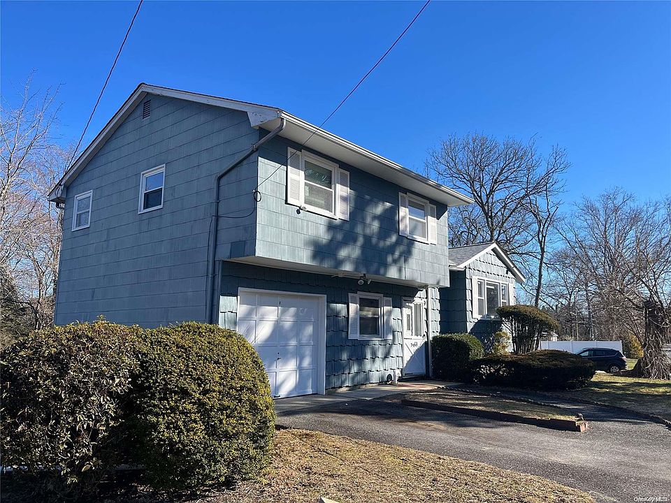 1st image of 9 Longstreet Drive