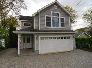 23 S Bertrand Rd, Mount Arlington, NJ 07856