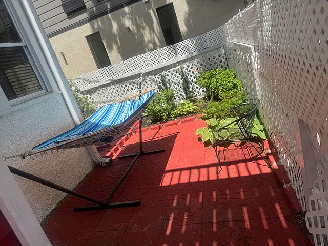 2717 Girard Ave S #101 — Photo 50