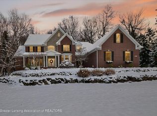 16989 Kernwood Rd, East Lansing, MI 48823