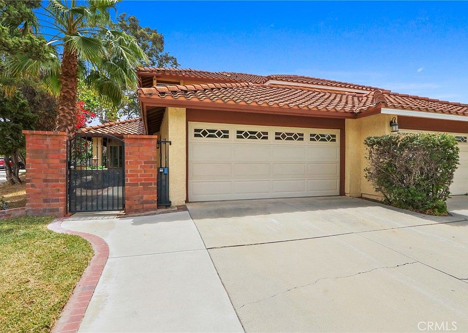 1st image of 3874 Ravenswood Dr