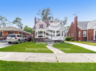 18701 Murray Hill St, Detroit, MI 48235