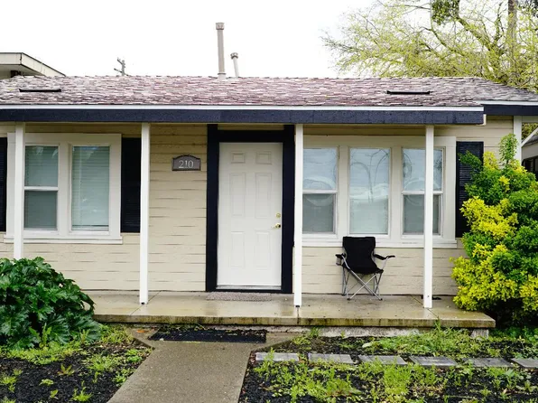 210 College Ave, Modesto, CA 95350