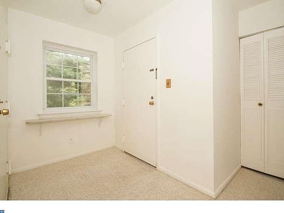 5th image of 4000 Gypsy Ln Unit 102