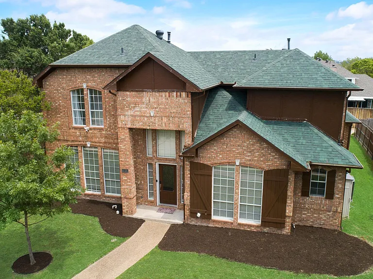 4618 Lakepointe Ave — Photo 5