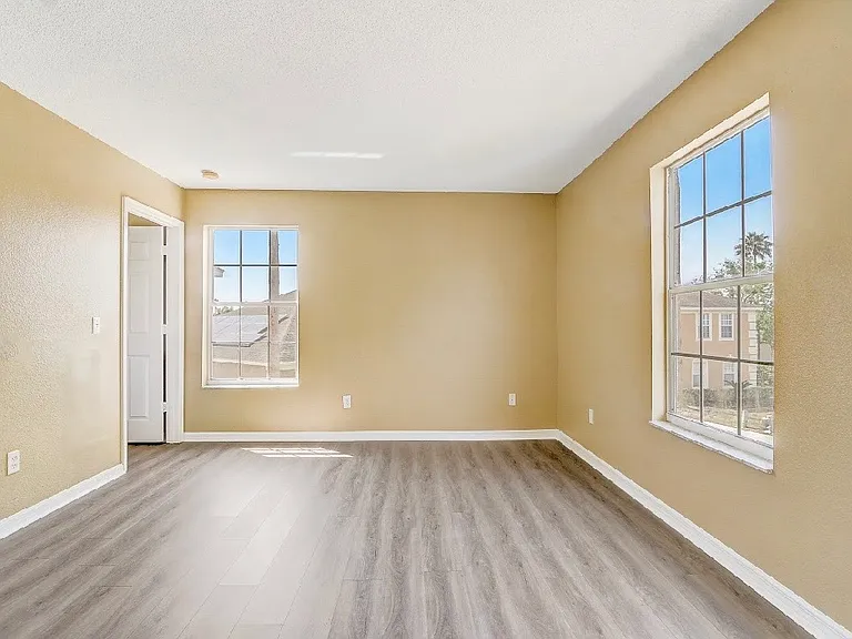 112 Ivybrook Ct — Photo 8