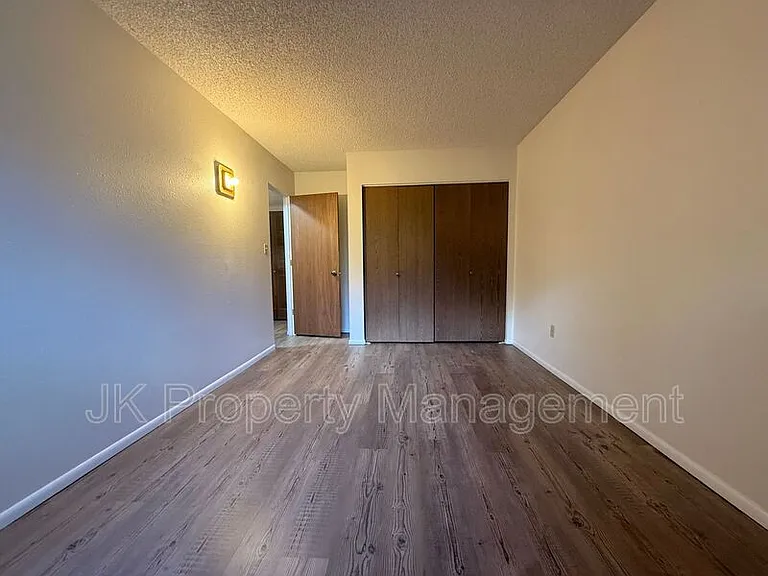 401 50th St S #14 — Photo 21