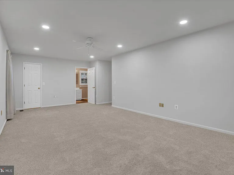 12451 Plowman Ct — Photo 30