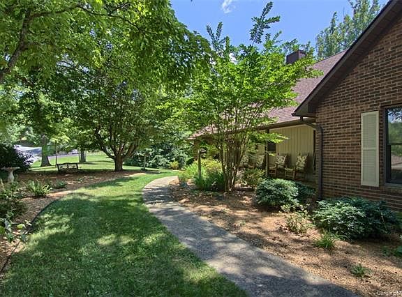 2nd image of 58 High Meadows Dr