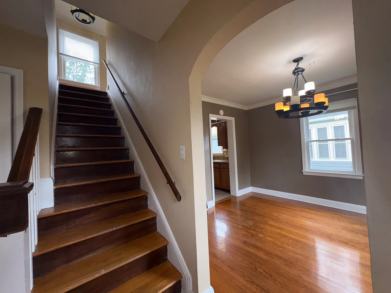 3 bed, 1.5 bath, $1,900 — Photo 3