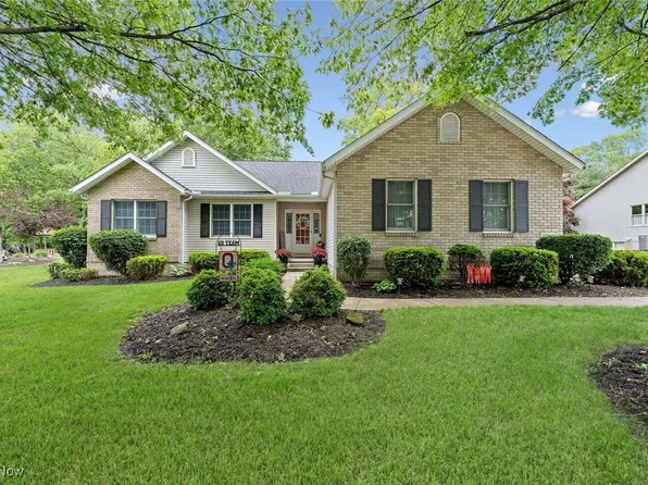 2788 Vinton Woods Dr, Wooster, OH 44691