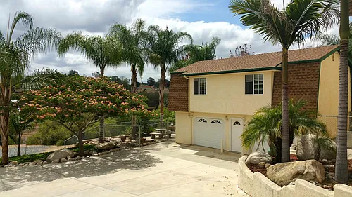 1033 S Ridge Dr Photo 1