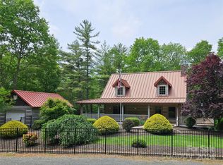 79 Pack Dr, Spruce Pine, NC 28777