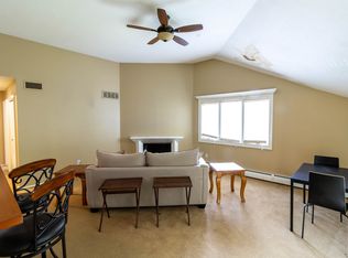 11 Byrne Ct UNIT C2, Farmington, CT 06032