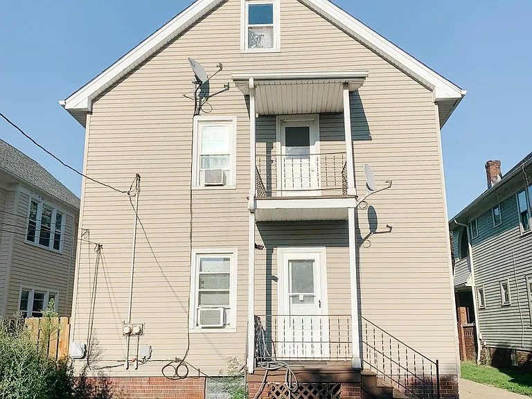 2090 Bunts Rd — Photo 4