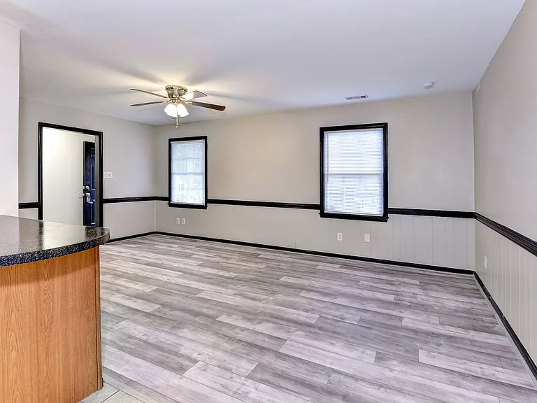 9106 Lost Forest Dr — Photo 6