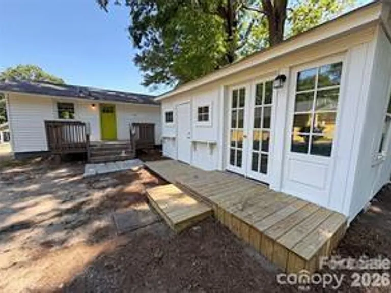 1331 Central Ave — Photo 10