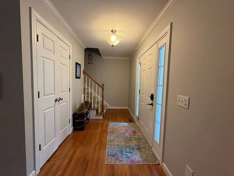 35 Woodbury Ln — Photo 16