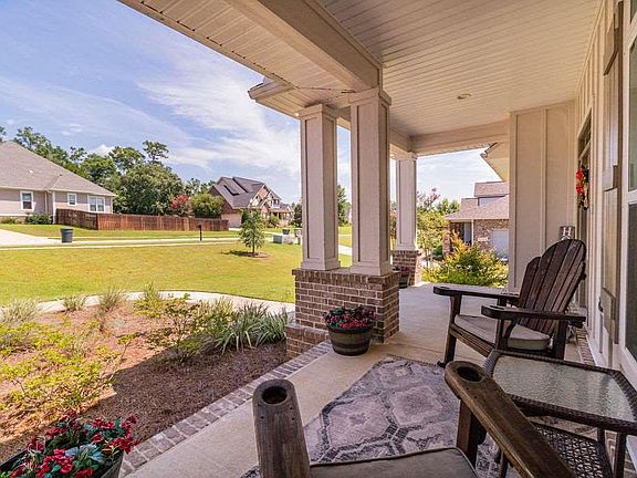 3rd image of 8761 Lupine Ln