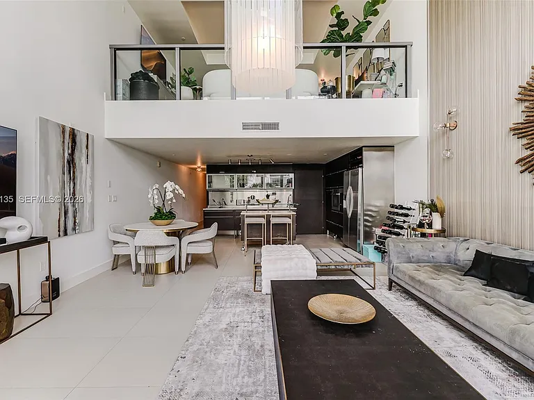 6000 Collins Ave #523 — Photo 6