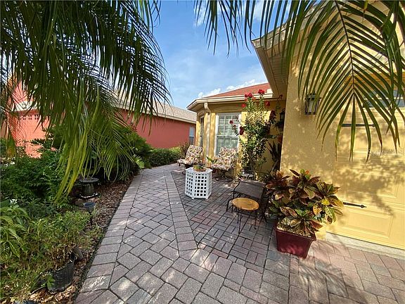 3rd image of 261 Grand Canal Dr