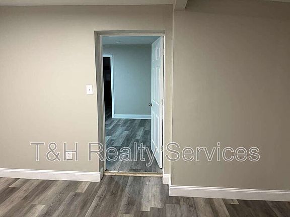 3rd image of 5915 E 24th St