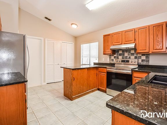 2nd image of 313 Morning Glory Dr