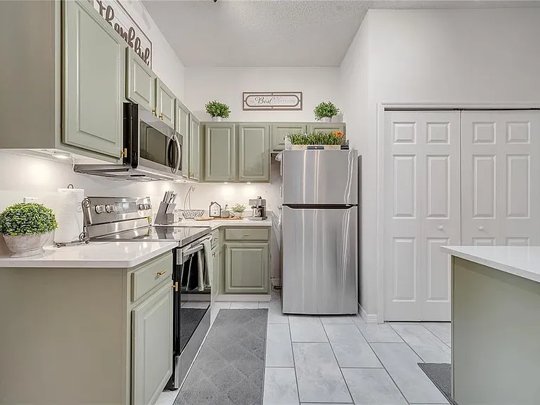 1028 Universal Rest Pl — Photo 14