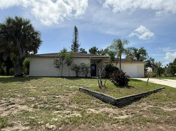 2024 BEL OMBRE CIRCLE, LAKE WALES, FL 33898