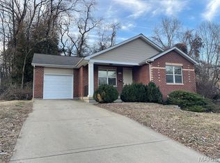 1418 Fletcher St, Alton, IL 62002