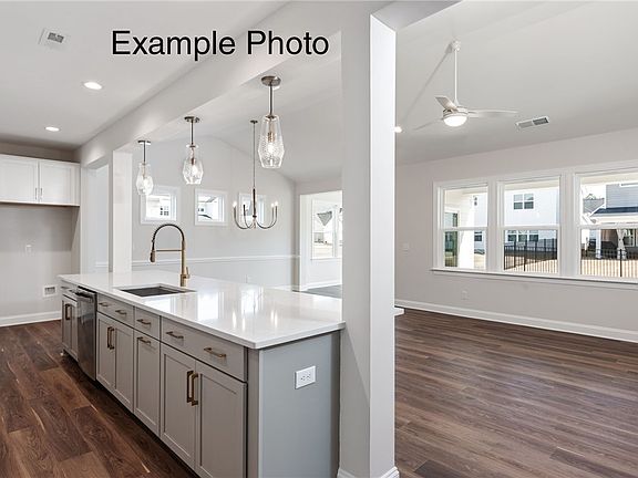 5th image of 206 Branford St #Sun0125