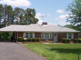 678 Liberty Chapel Rd, Appomattox, VA 24522