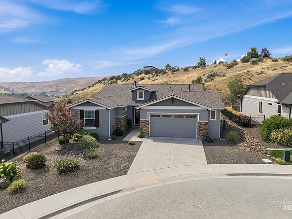 2nd image of 18859 N Summer Pl