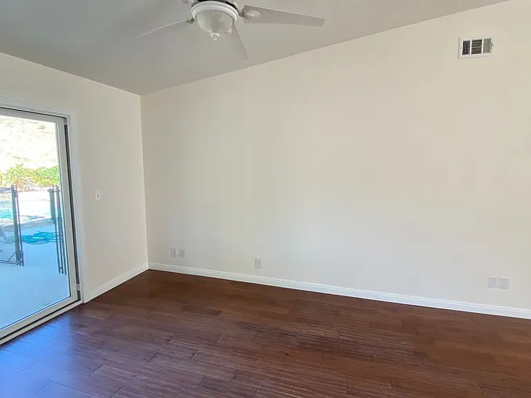 805 Crosby Ave — Photo 14