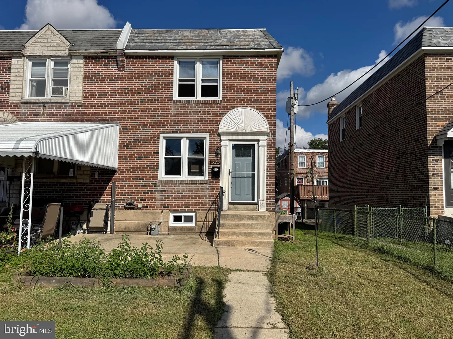3 bed, 1.5 bath, 1420 sqft, $2,500 — Photo 3