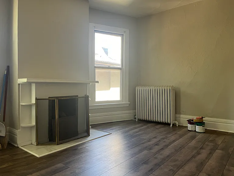 1259 N York St #1 — Photo 2
